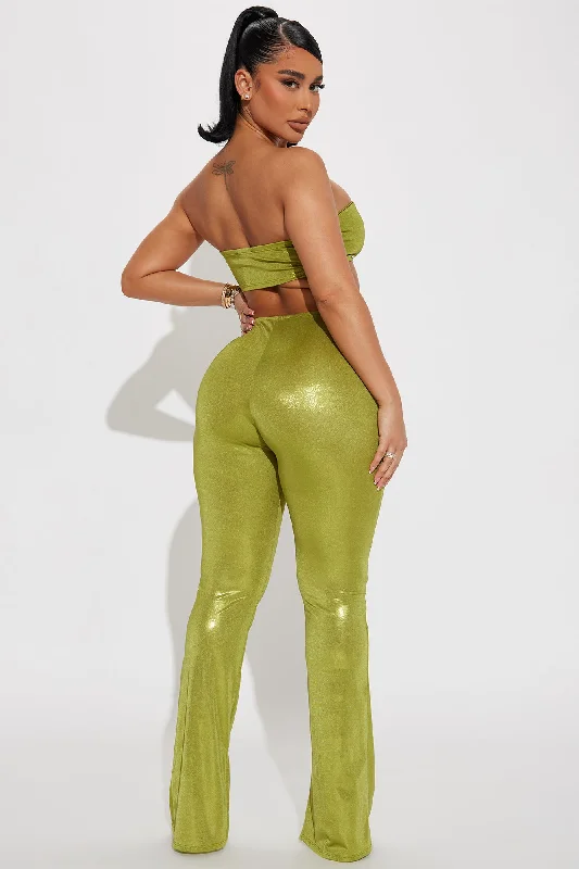 by-your-side-mettalic-pant-set-chartreuse