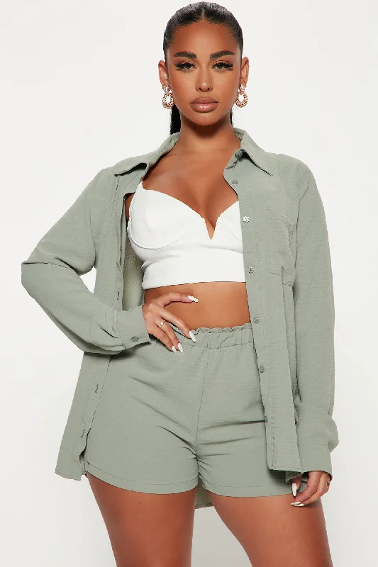 casual-brunch-short-set-sage