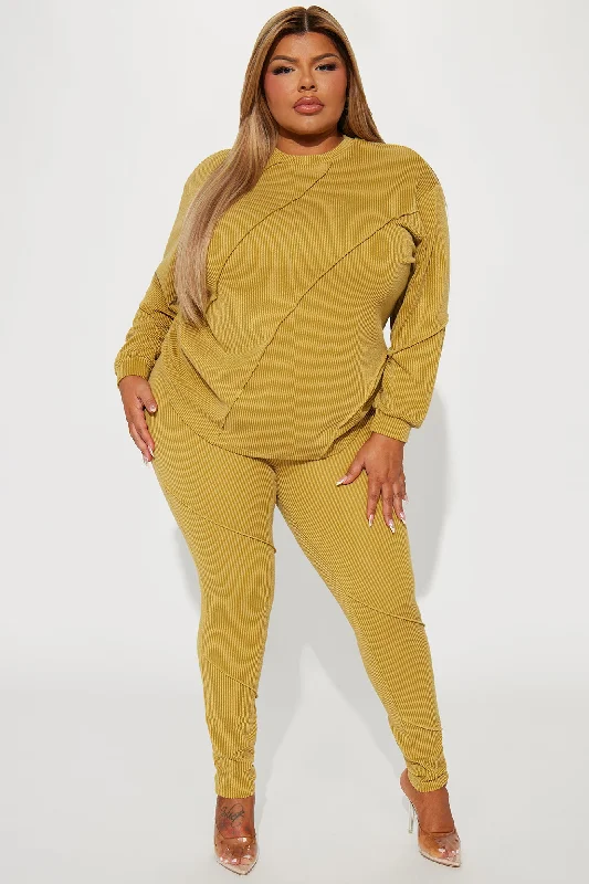 lounge-vibes-legging-set-chartreuse