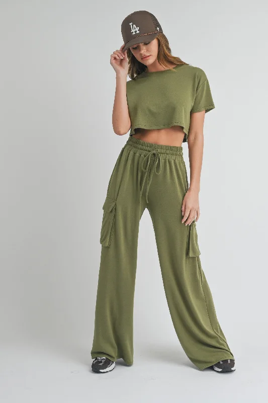 olive-crop-top-cargo-pant-maternity-set