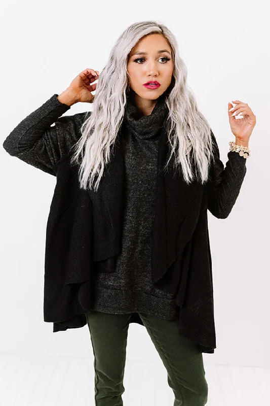 chic-in-the-moment-poncho-in-black