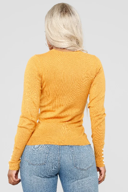 doesnt-matter-to-me-sweater-mustard