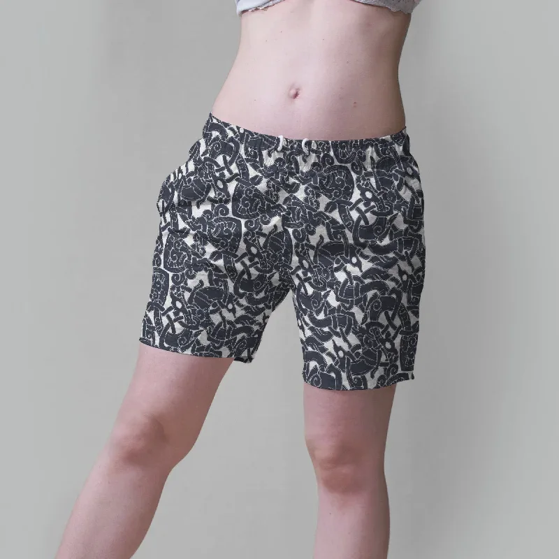 jelling-wolf-pattern-shorts