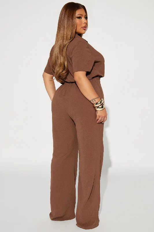 makenzie-short-sleeve-jumpsuit-chocolate