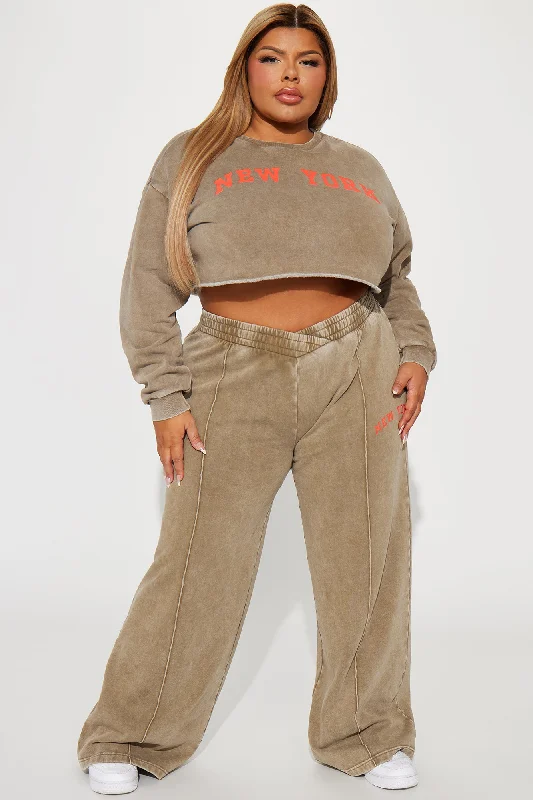 new-york-cropped-sweatshirt-taupe-combo