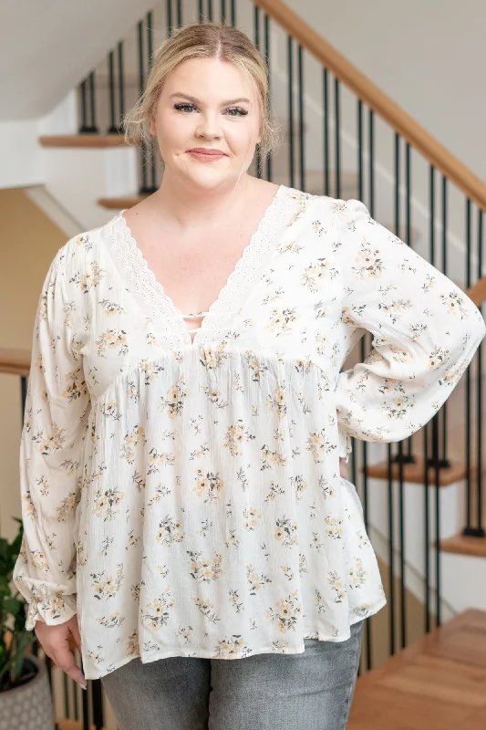 Plus Size Floral V Neck Blouse - Off White