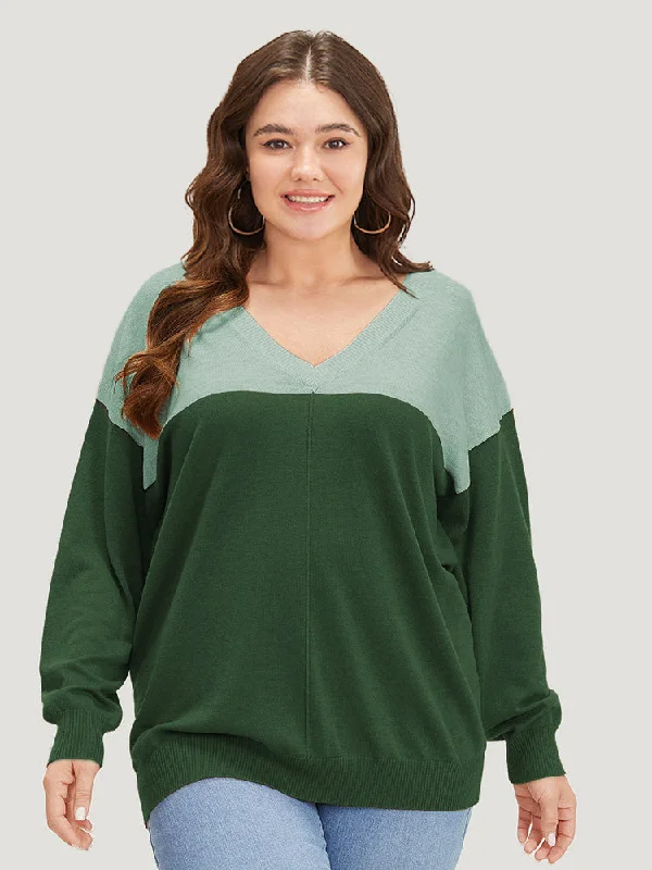 supersoft-essentials-colorblock-two-tone-patchwork-v-neck-pullover